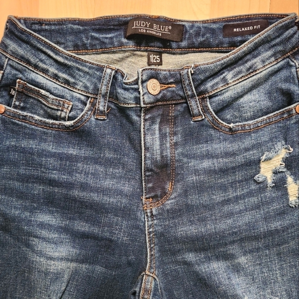 Judy Blue Jeans Dark Wash Distressed Denim Relaxed Fit Raw Hem Stretch Size 1/25 - Picture 2 of 10